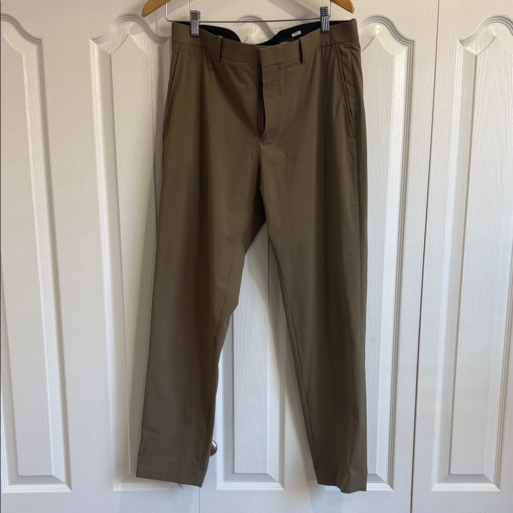 Theory Men's Khaki Chinos
